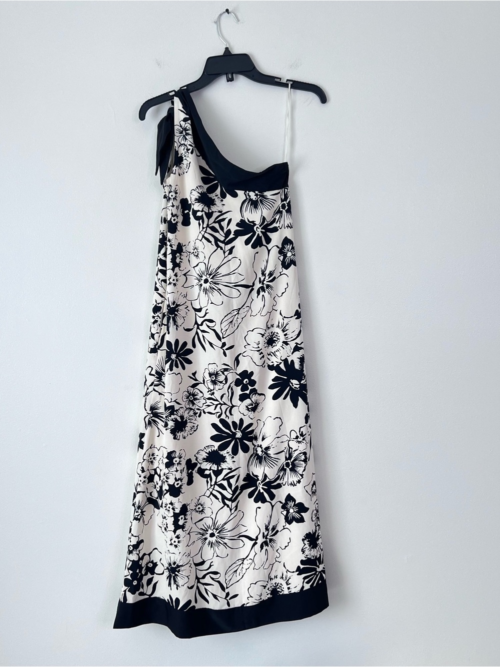 Abercrombie & Fitch One Shoulder Satin Midi Dress Sz XS Black Cream Floral NWOT - Picture 7 of 14